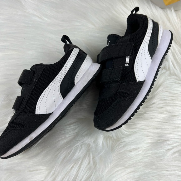 Puma Toddler Size 9 Sneakers - Picture 2 of 8